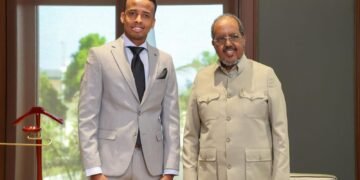 President Hassan Sheikh Receives Award-Winning Somali Referee Omar Abdulkadir Artan at Villa Somalia